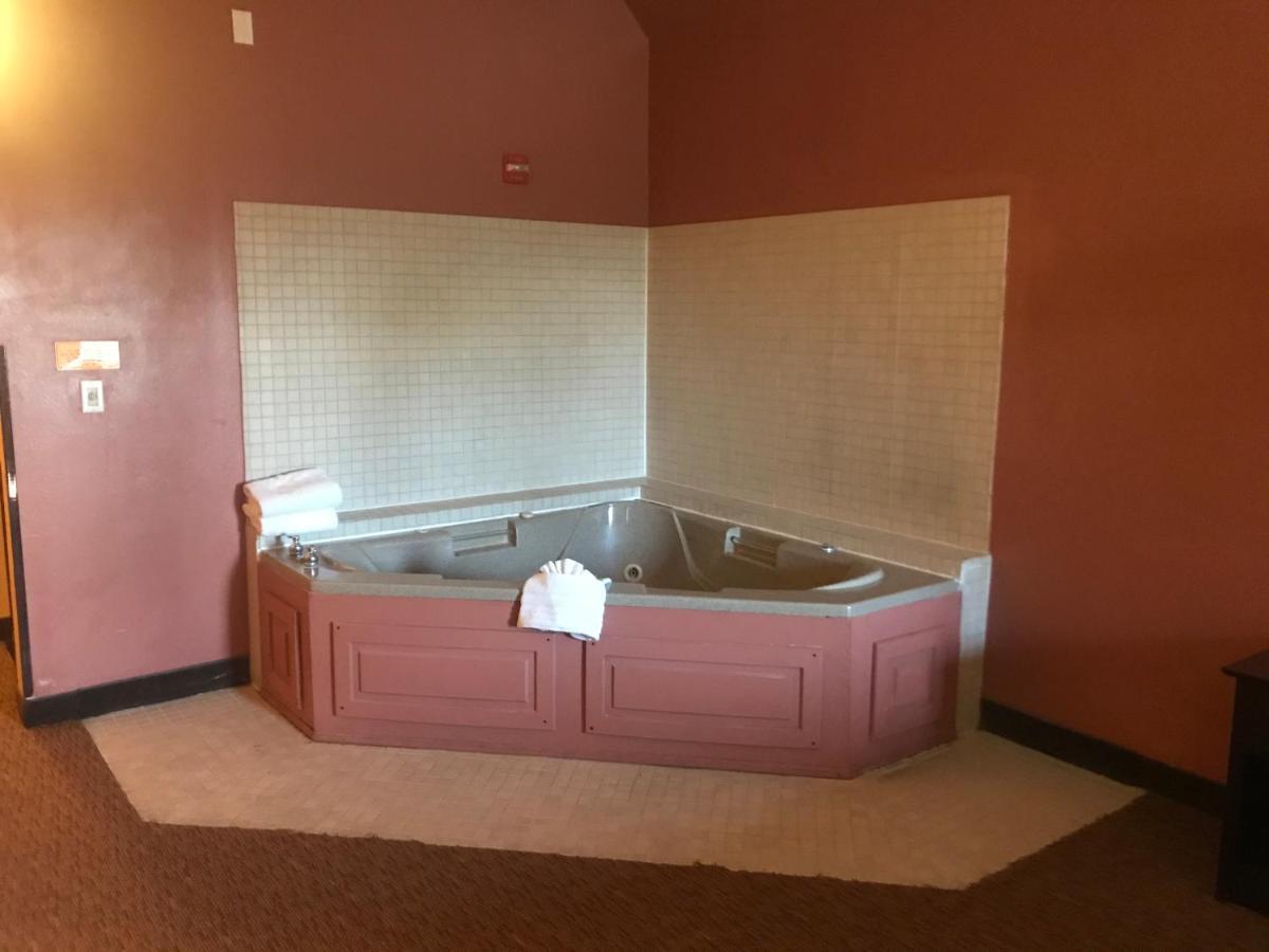Shary Inn And Suites Mission Luaran gambar
