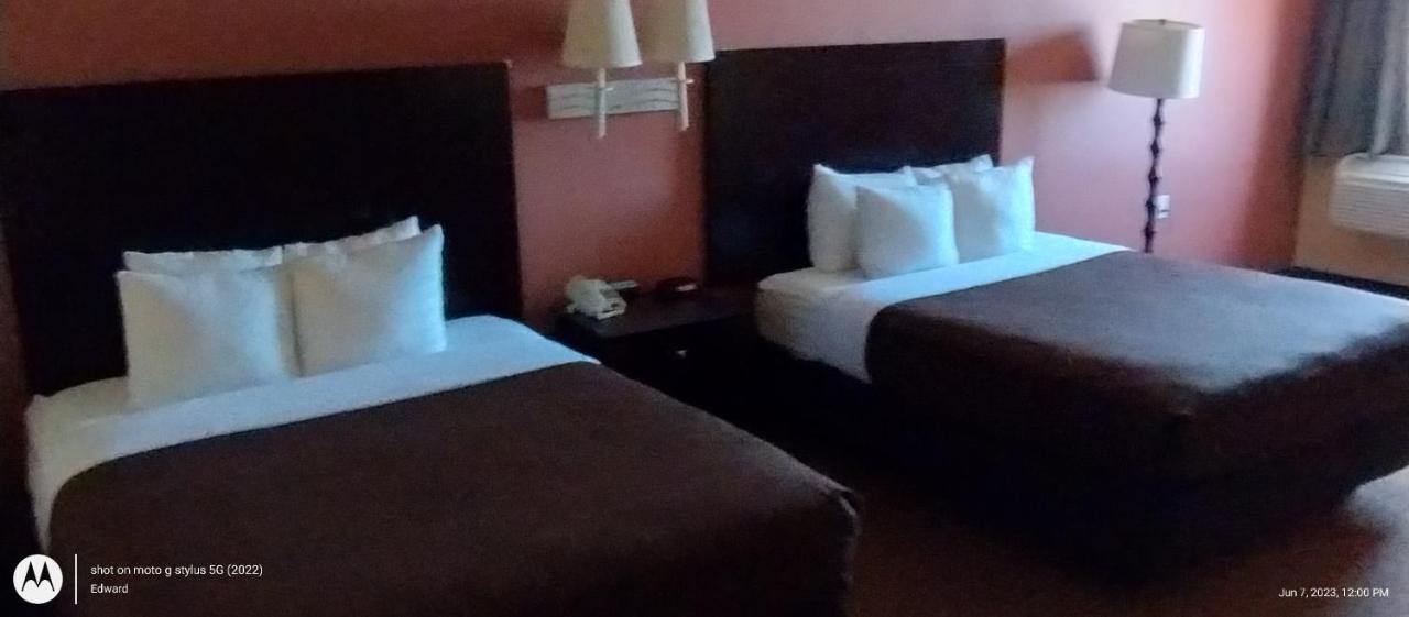 Shary Inn And Suites Mission Luaran gambar